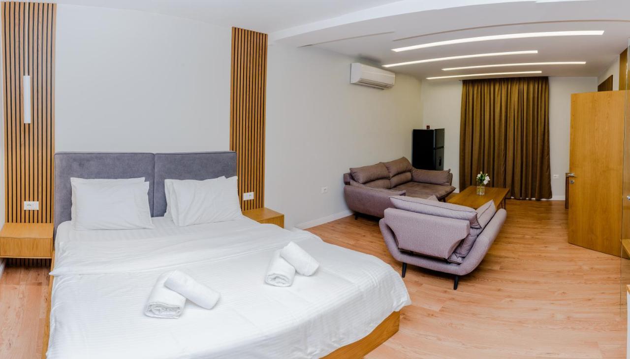 Hotel Pazari & Apartments Korce Exterior foto